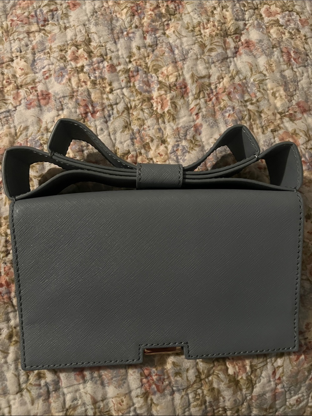 Zac Leather Bow Accent Crossbody Bag - Blue/Gray